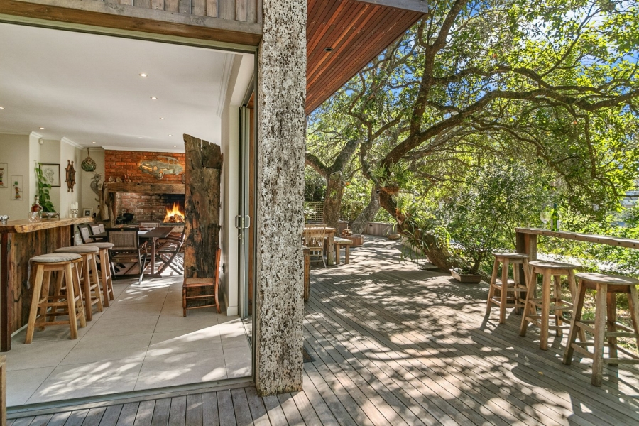 5 Bedroom Property for Sale in Brenton On Lake Western Cape